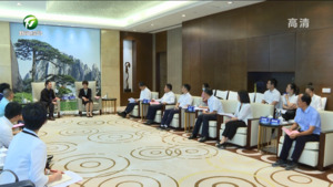 凌云 孙勇与金贤敏等举行工作会谈