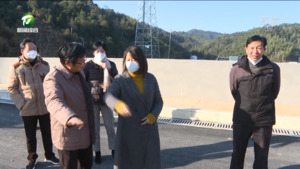 江卓琪赴月潭水库枢纽调研验收前准备工作
