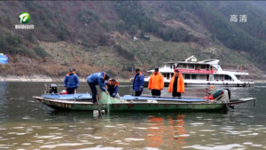 简讯：歙县：皖浙渔业联合执法  共护新安江母亲河