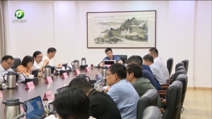 何毅主持召开市政府党组会时强调 以学铸魂 以学增智 以学正风 以学促干 高标准高质量开展好市政府党组主题教育