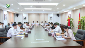 深入学习贯彻习近平总书记关于“以学铸魂”重要论述 市委理论学习中心组举行学习会 凌云主持 何毅肖善武路海燕出席