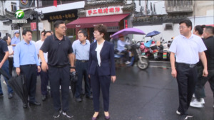 凌云在调研国庆假期旅游接待服务工作时强调 压紧压实责任  用心用情服务 确保市民游客度过欢乐祥和的节日