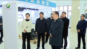 丁纯赴屯溪区调研时强调 鼓足干劲 创先争优 全力推动经济社会高质量发展