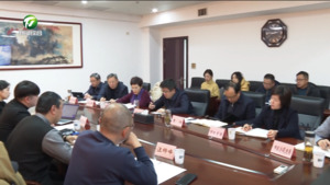 何毅与赖星华举行工作会谈