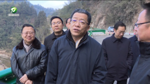 丁纯赴歙县调研时强调 抓实抓细恢复重建工作 确保群众安全温暖过冬