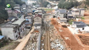 歙县绍濂乡：灾后重建忙  温情迎春节