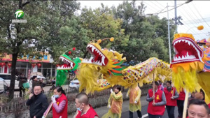 简讯:祁门：千名游客齐聚 感受非遗魅力