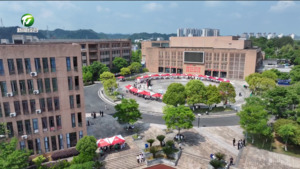 简讯：黄山健康职业学院举办2025届毕业生春季就业招聘会