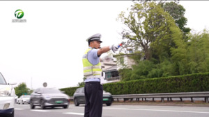“五一”假期迎来返程高峰 交警全力护航