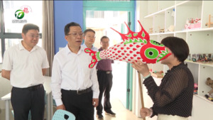 丁纯在开展“六一”走访慰问活动时强调 落实立德树人根本任务 呵护少年儿童健康快乐成长