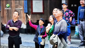 胡晓雯：三十四载守护敬爱堂  一把钥匙传承两代承诺