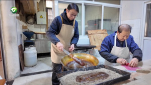 简讯:春节临近 黟县传统千张酥赶制忙