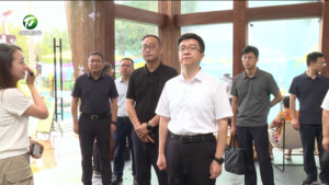 何毅赴徽州区黄山高新区开展访企入村时强调 精准解决企业发展诉求 以高效服务推动产业高质量发展