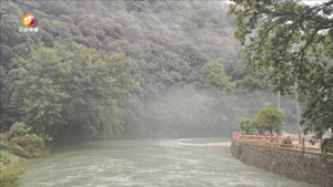 休宁:雨后初霁新安源 云雾飘渺如仙境 休宁:雨后初霁新安源 云雾飘渺如仙境