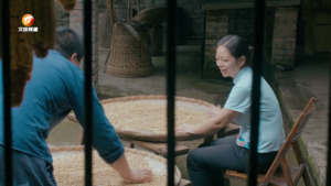 休宁县五城镇:五城茶干美名扬