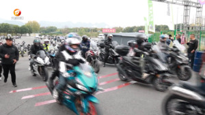 200辆机车驰骋歙县 共赏古城风光