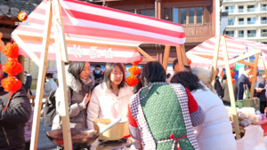 休宁：年味市集热闹非凡 体验非遗徽州年俗