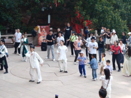 欢度“五一”乐不停