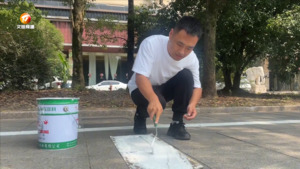 规范非机动车停放  助力城市秩序提升